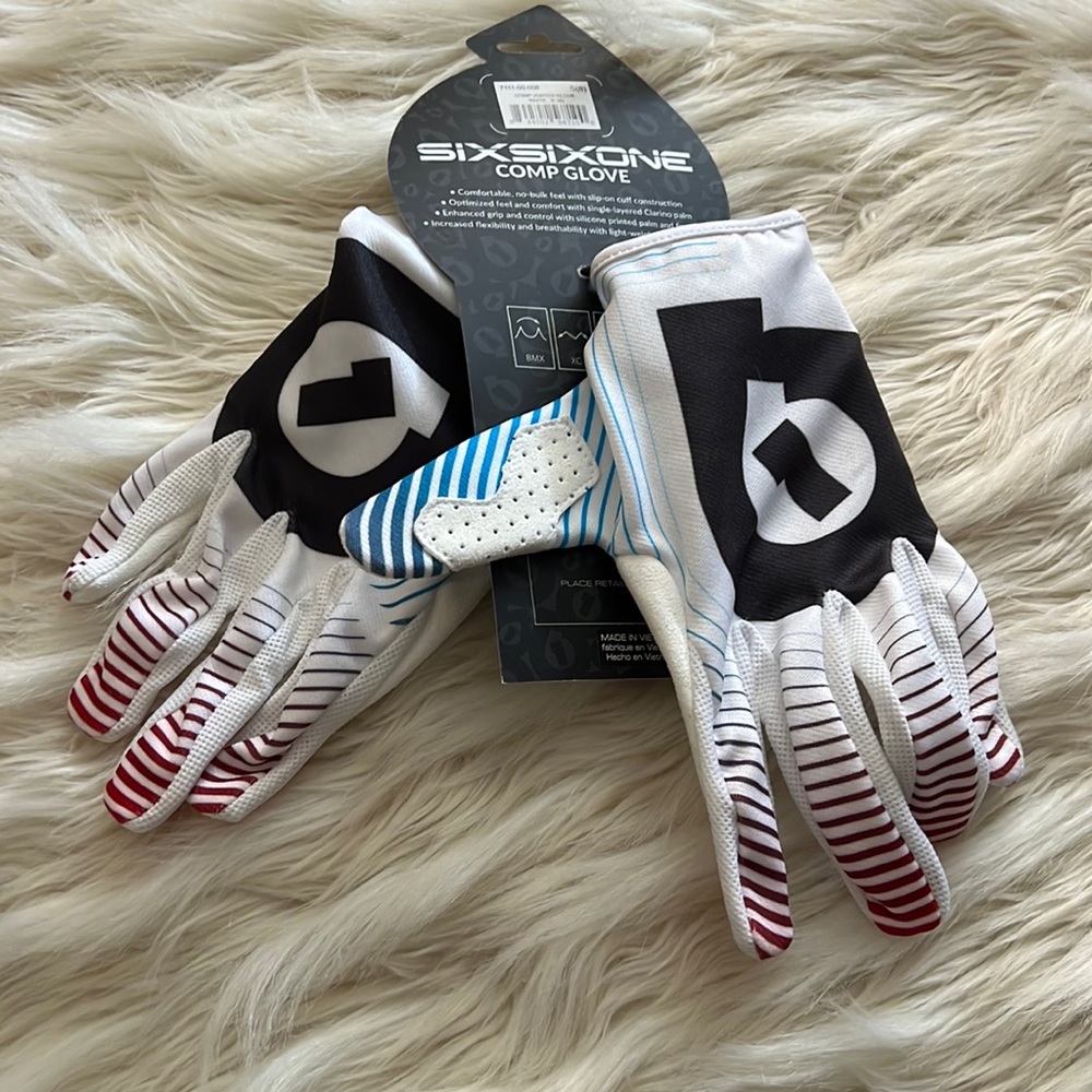 Sixsixone comp cycle glove nwt- vortex